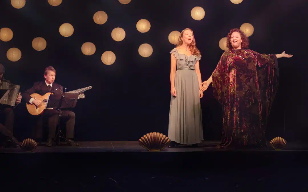 3D-Druck erobert das Bühnenbild: Goldene Muschel-Modelle für Remassuri